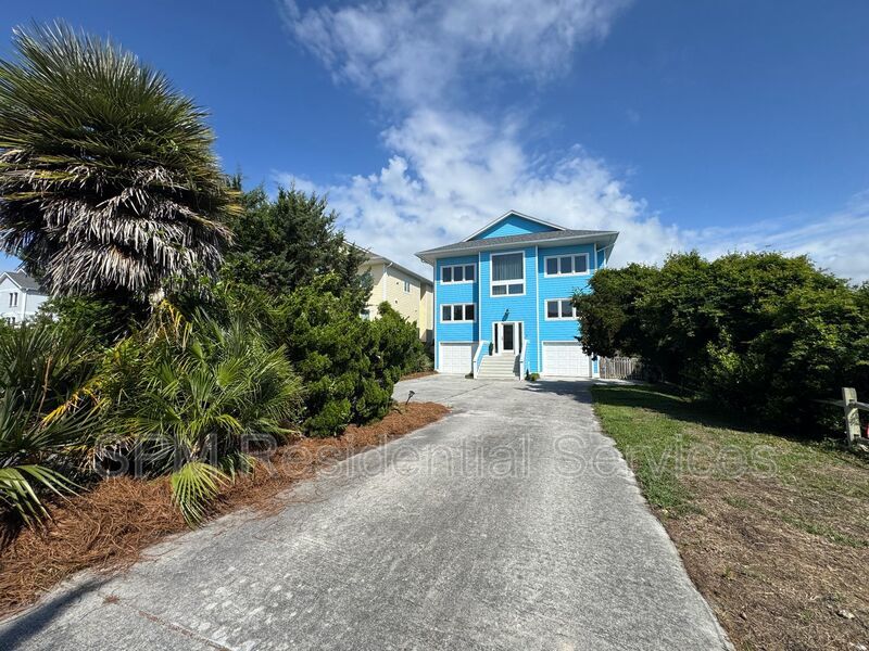 Topsail Beach - Elevator, Dock, Boat Lift, Private Beach Crossover Access property image