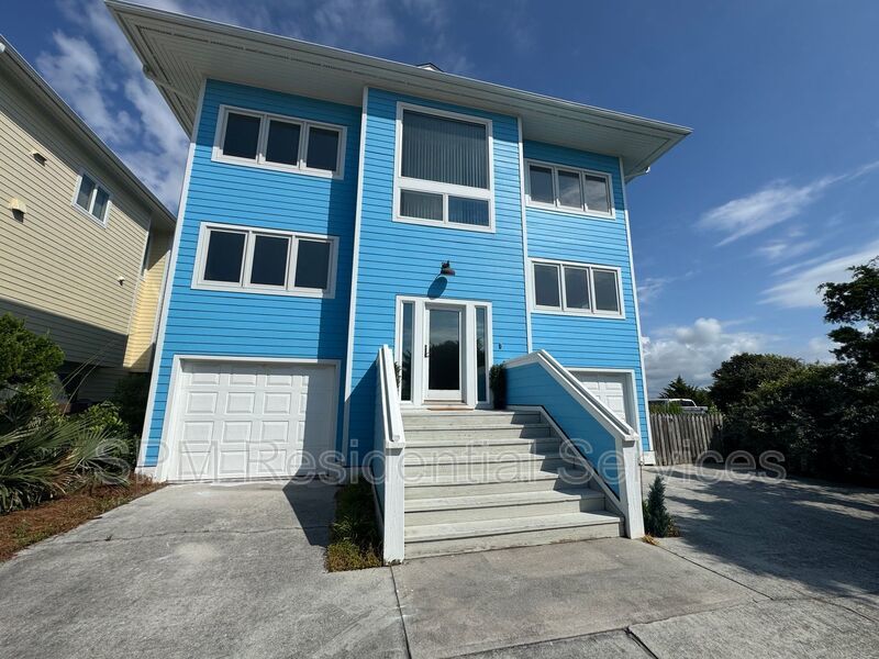 Topsail Beach - Elevator, Dock, Boat Lift, Private Beach Crossover Access property image