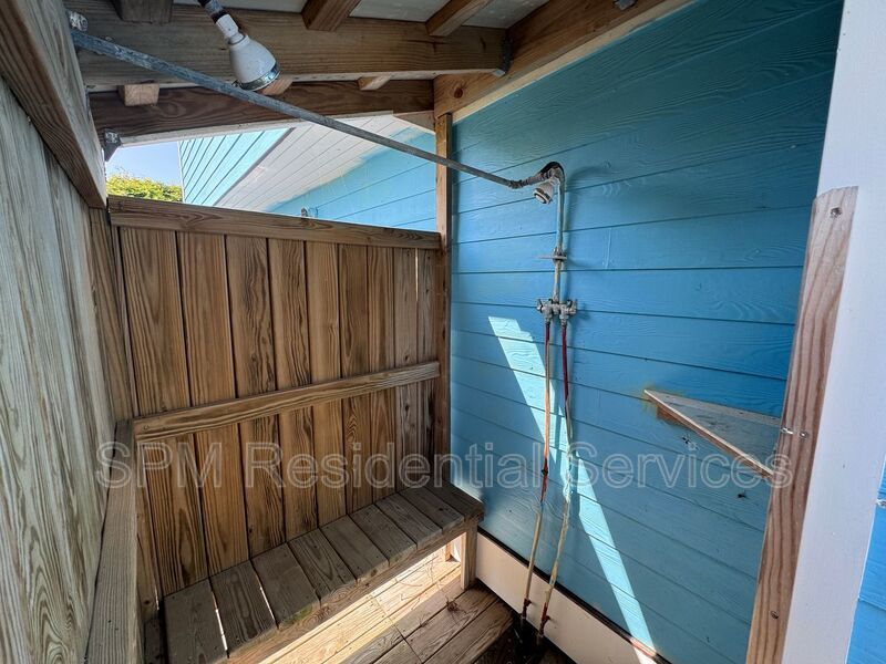 Topsail Beach - Elevator, Dock, Boat Lift, Private Beach Crossover Access property image
