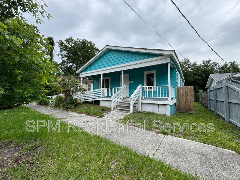 Ardmore - Located Near The Cargo District, New Appliances, Large Deck property image