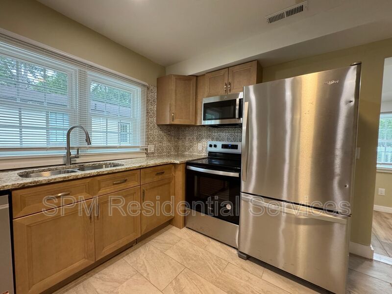 Ardmore - Located Near The Cargo District, New Appliances, Large Deck property image