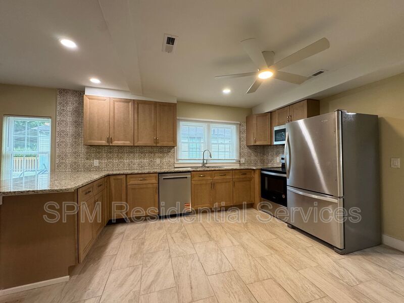 Ardmore - Located Near The Cargo District, New Appliances, Large Deck property image