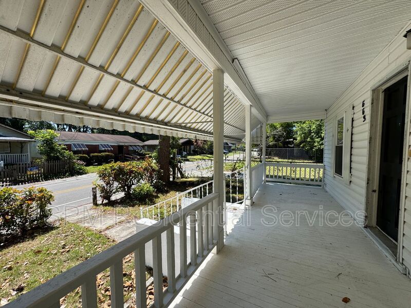 Downtown Wilmington - Newly Renovated, Large Yard, Located within walking distance of Maides park property image