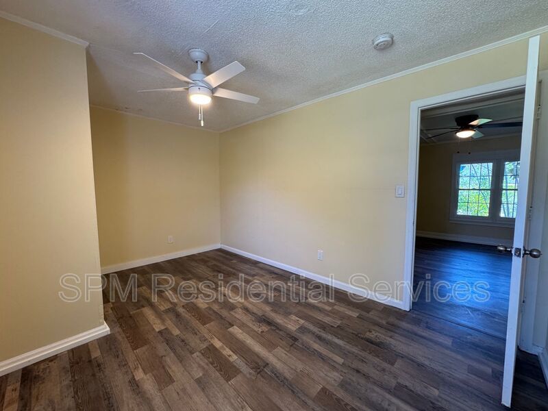Downtown Wilmington - Newly Renovated, Large Yard, Located within walking distance of Maides park property image