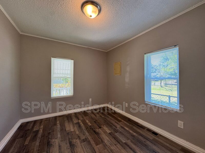 Downtown Wilmington - Newly Renovated, Large Yard, Located within walking distance of Maides park property image