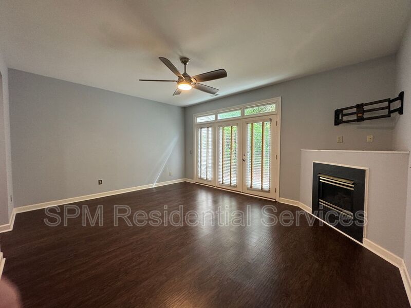 Forrest Cove -  Within 3 Miles of UNCW & Wrightsville beach, Community Pool, Washer & Dryer Included property image