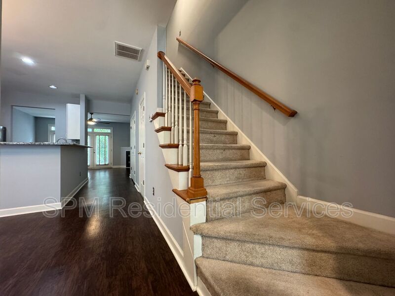 Forrest Cove -  Within 3 Miles of UNCW & Wrightsville beach, Community Pool, Washer & Dryer Included property image