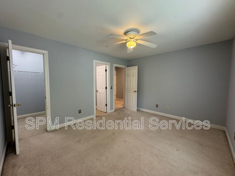 Forrest Cove -  Within 3 Miles of UNCW & Wrightsville beach, Community Pool, Washer & Dryer Included property image