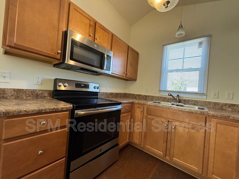 Southside - Open Concept - Near Downtown property image