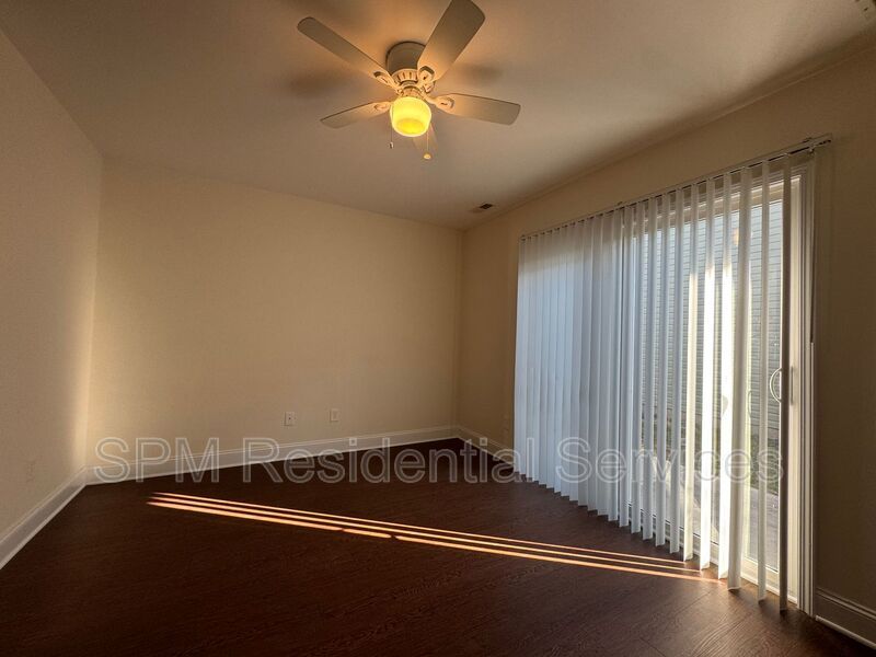 Southside - Open Concept - Near Downtown property image