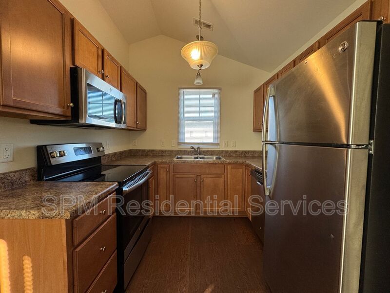 Southside - Open Concept - Near Downtown property image