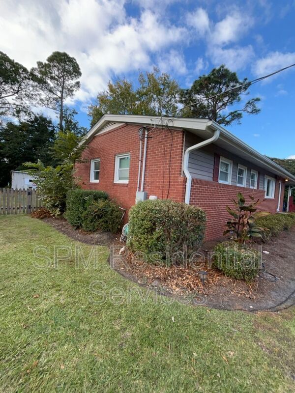 2 Bedroom 1.5 Bath property image