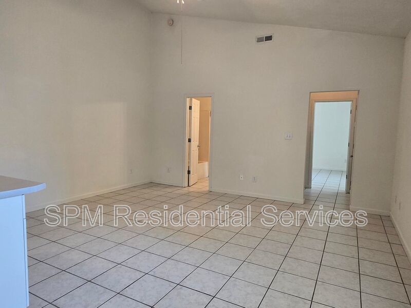 Lake Avenue Patio Homes ** 1st FULL MONTHS RENT FREE** property image