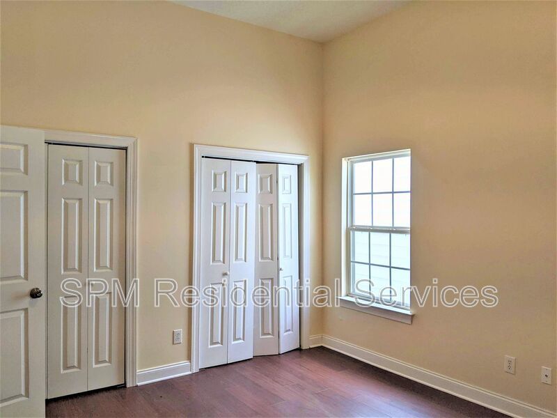 Historic Downtown - Spacious and Beautifully Appointed property image