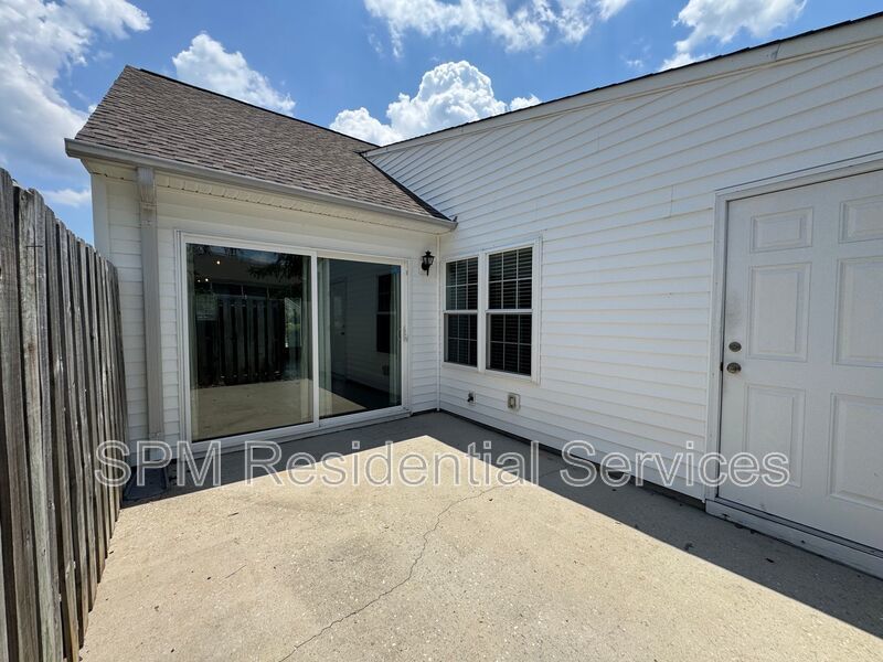 Suncoast - Community Pool, Fenced in Back Patio, Washer & Dryer Included property image