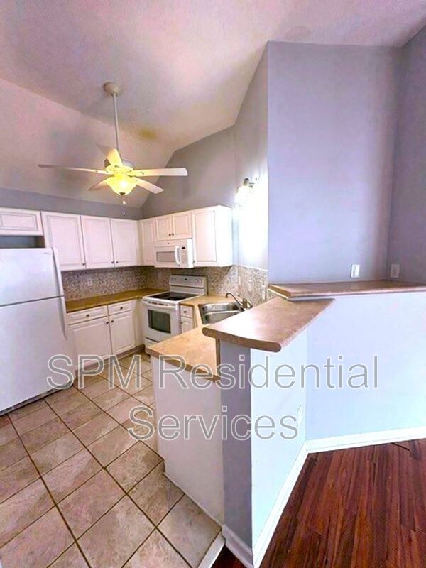 3 Bedroom with Private Fenced Yard!  ($500 MOVE-IN CREDIT) property image