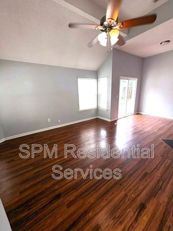 3 Bedroom with Private Fenced Yard!  ($500 MOVE-IN CREDIT) property image