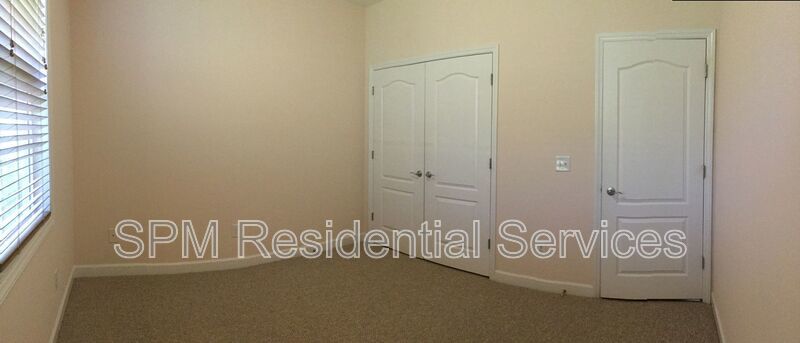 3 Bedroom with Finished Room Over Garage in Beautiful neighborhood In Belvedere Plantation property image