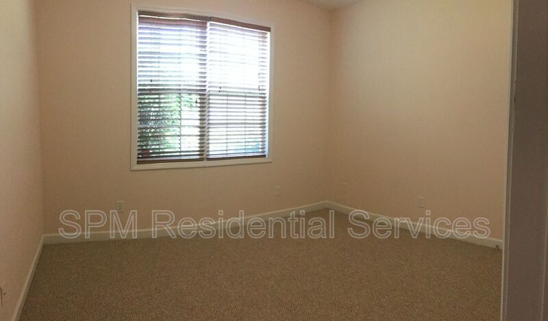 3 Bedroom with Finished Room Over Garage in Beautiful neighborhood In Belvedere Plantation property image