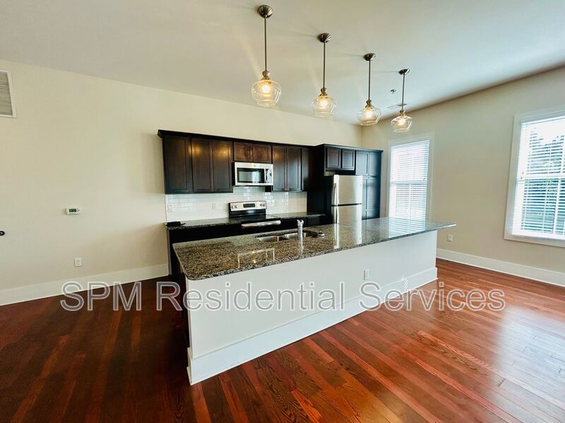 2nd Floor. 3 Bedroom. Elevator, Cape Fear River property image