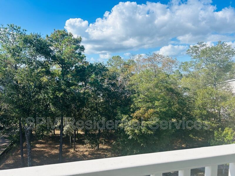 2nd Floor. 3 Bedroom. Elevator, Cape Fear River property image