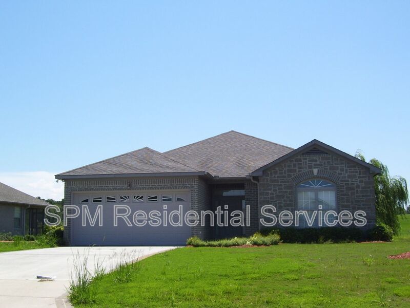 3 Bedroom in Beautiful neighborhood in Castle Bay, minutes to beaches and shopping. property image