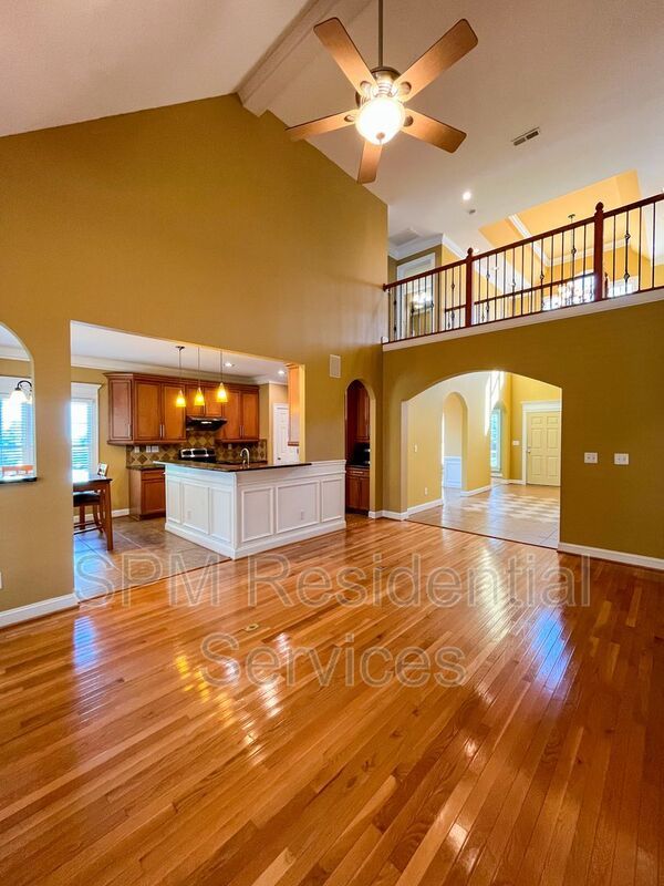 Custom built house in Pool Community property image