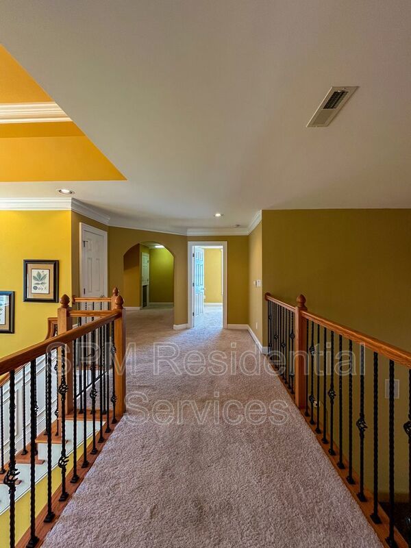 Custom built house in Pool Community property image