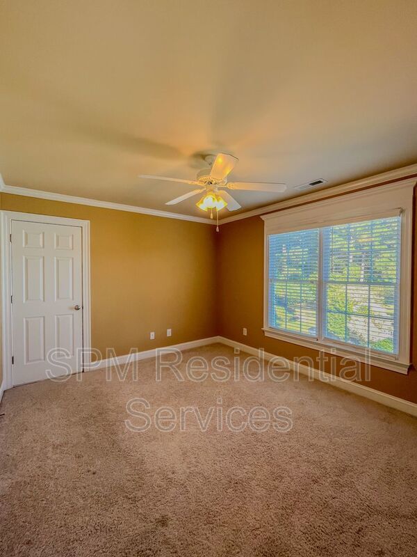 Custom built house in Pool Community property image