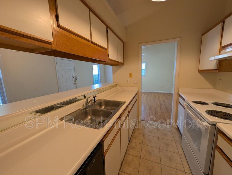 3 bedrooms close to UNCW! property image