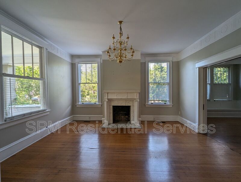Amazing Downtown Home with tons of natural light. property image