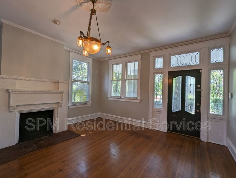 Amazing Downtown Home with tons of natural light. property image