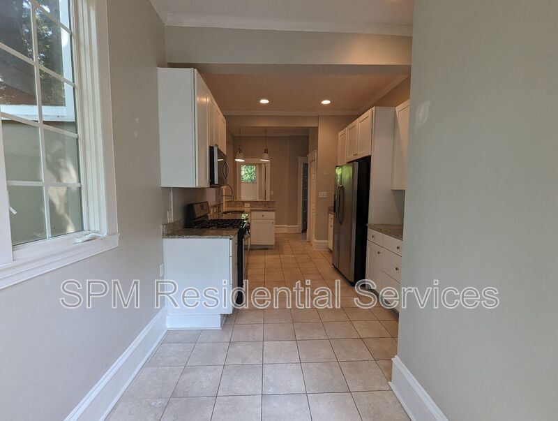 Amazing Downtown Home with tons of natural light. property image