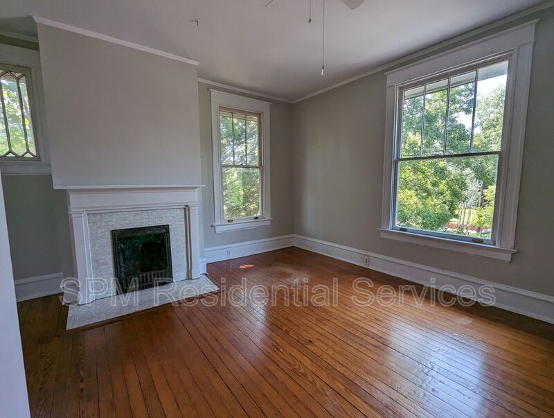 Amazing Downtown Home with tons of natural light. property image