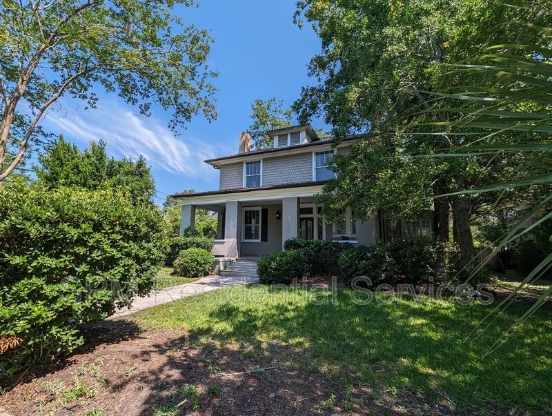 Amazing Downtown Home with tons of natural light. property image