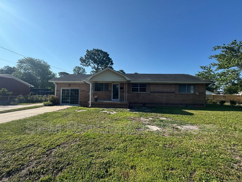 Windemere - Located within 5 miles of Wrightsville Beach & Mayfair shopping and restaurants property image