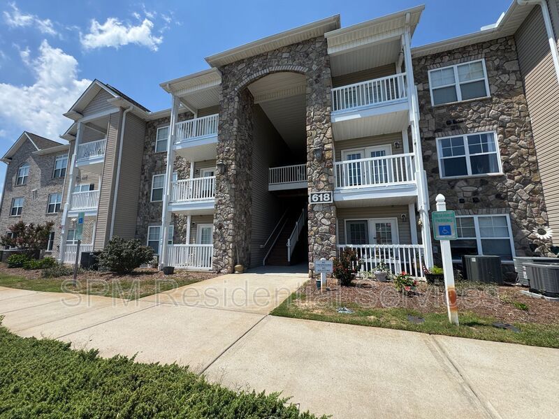 Sellars Cove - Community Pool, Within 5 miles of Carolina Beach & Veterans Park property image