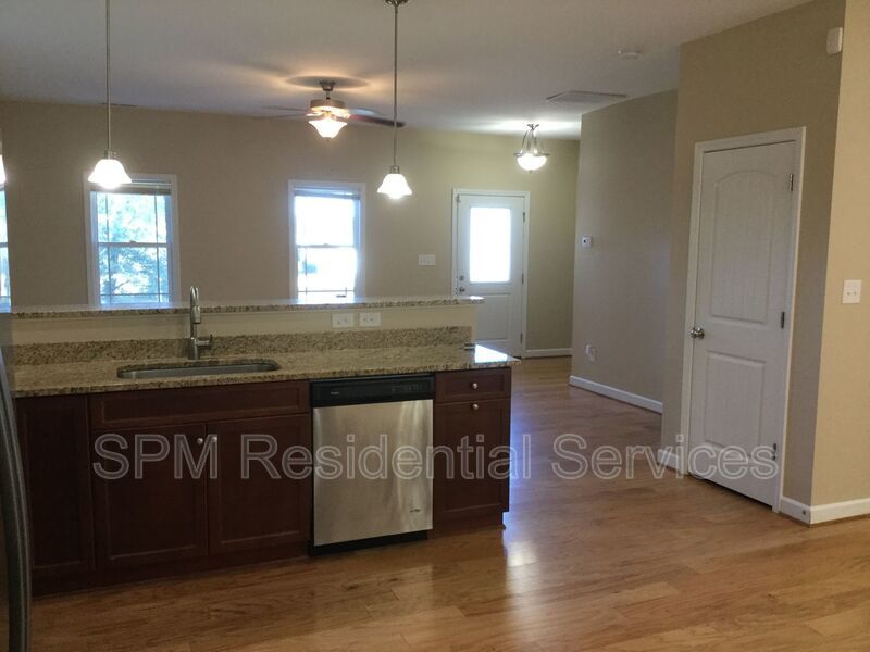 3 Bedroom in Quiet Neighborhood in Sneads Ferry, Community Dock and Playground property image