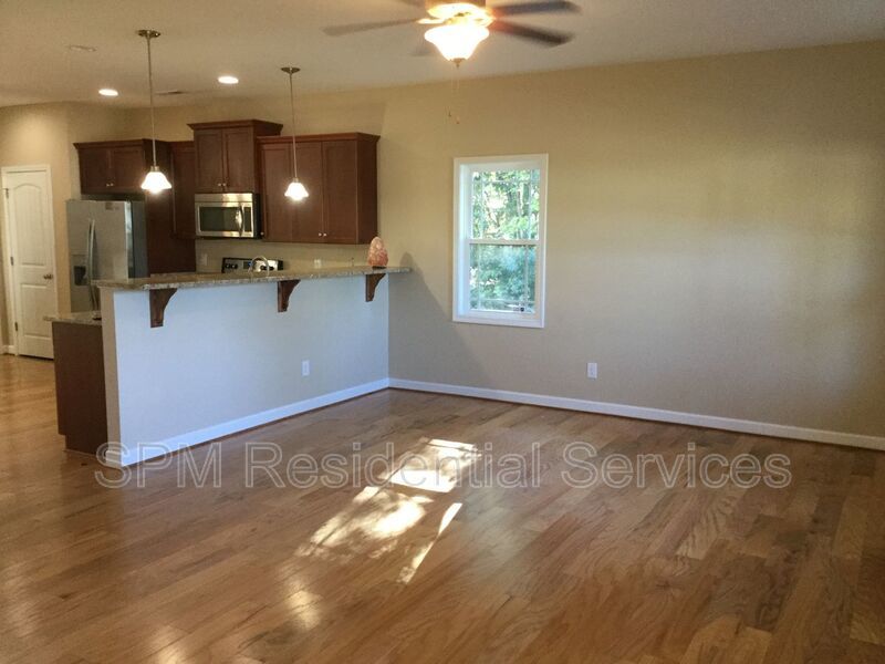 3 Bedroom in Quiet Neighborhood in Sneads Ferry, Community Dock and Playground property image
