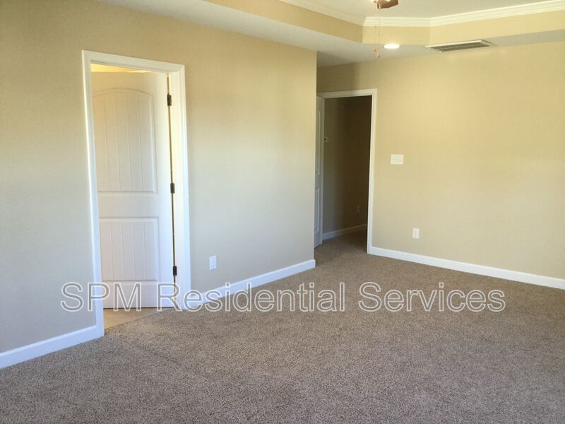 3 Bedroom in Quiet Neighborhood in Sneads Ferry, Community Dock and Playground property image