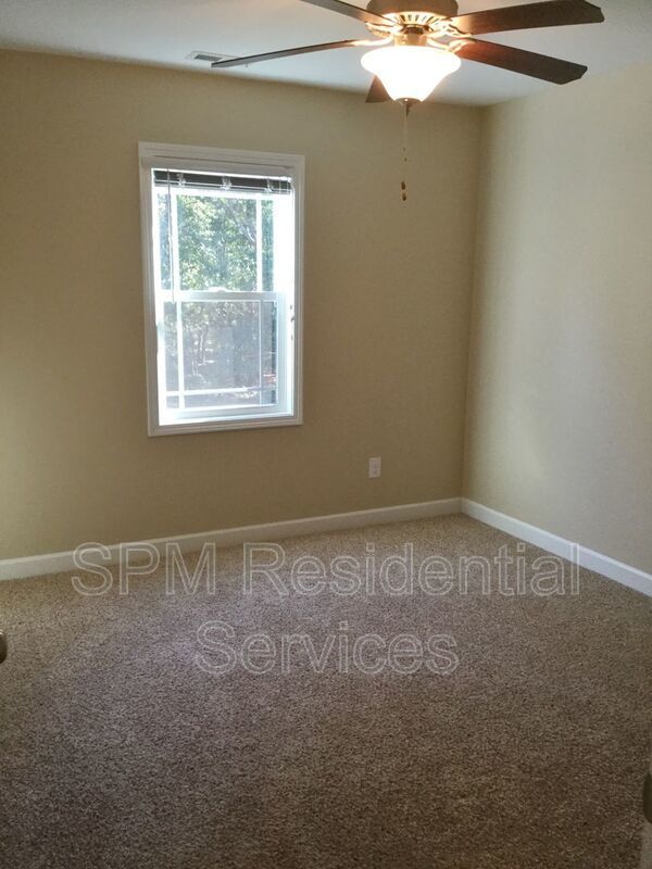 3 Bedroom in Quiet Neighborhood in Sneads Ferry, Community Dock and Playground property image