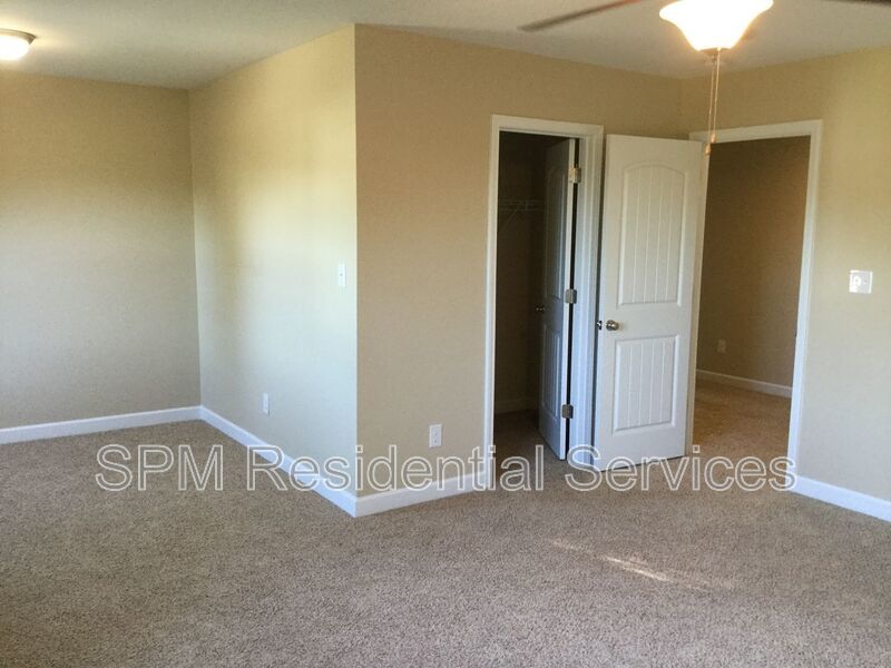 3 Bedroom in Quiet Neighborhood in Sneads Ferry, Community Dock and Playground property image
