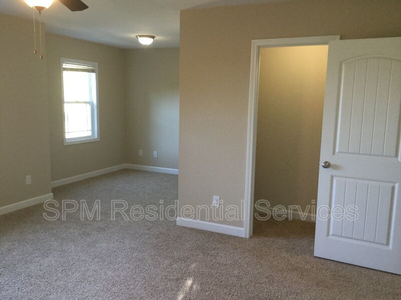 3 Bedroom in Quiet Neighborhood in Sneads Ferry, Community Dock and Playground property image