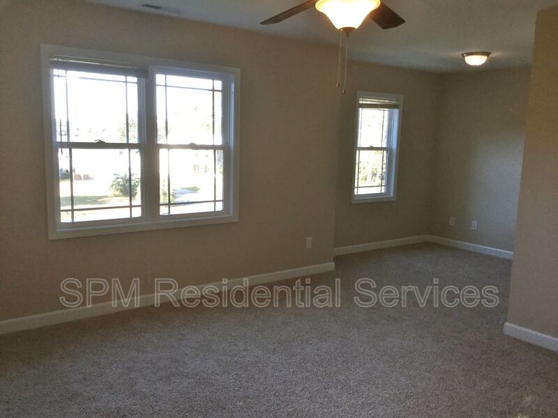 3 Bedroom in Quiet Neighborhood in Sneads Ferry, Community Dock and Playground property image
