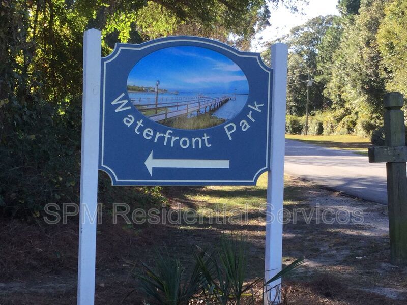 3 Bedroom in Quiet Neighborhood in Sneads Ferry, Community Dock and Playground property image