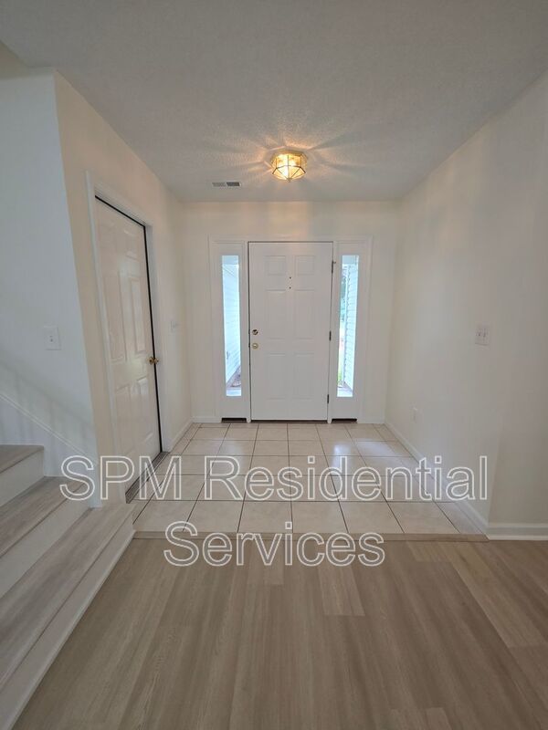 Beautifully renovated home centrally located mid-town near shopping and restaurants. property image