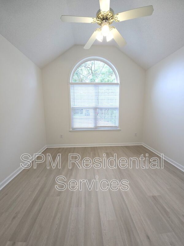 Beautifully renovated home centrally located mid-town near shopping and restaurants. property image