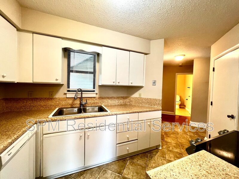 2 Bedroom in Belvedere Plantation Pointe, Minutes from Topsail, Wilmington and Jacksonville. property image