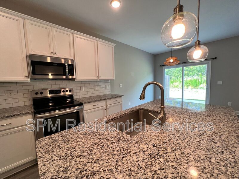 Wonderful Lewis Creek Home property image