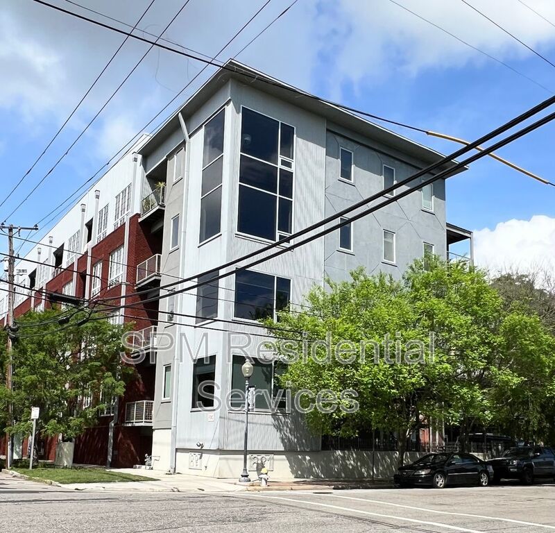 Downtown Wilmington - Within Walking Distance of Riverwalk, Gated Community, Washer & Dryer Included property image